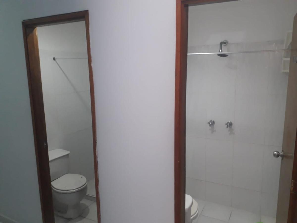 Hostal Komfort Медельїн Екстер'єр фото