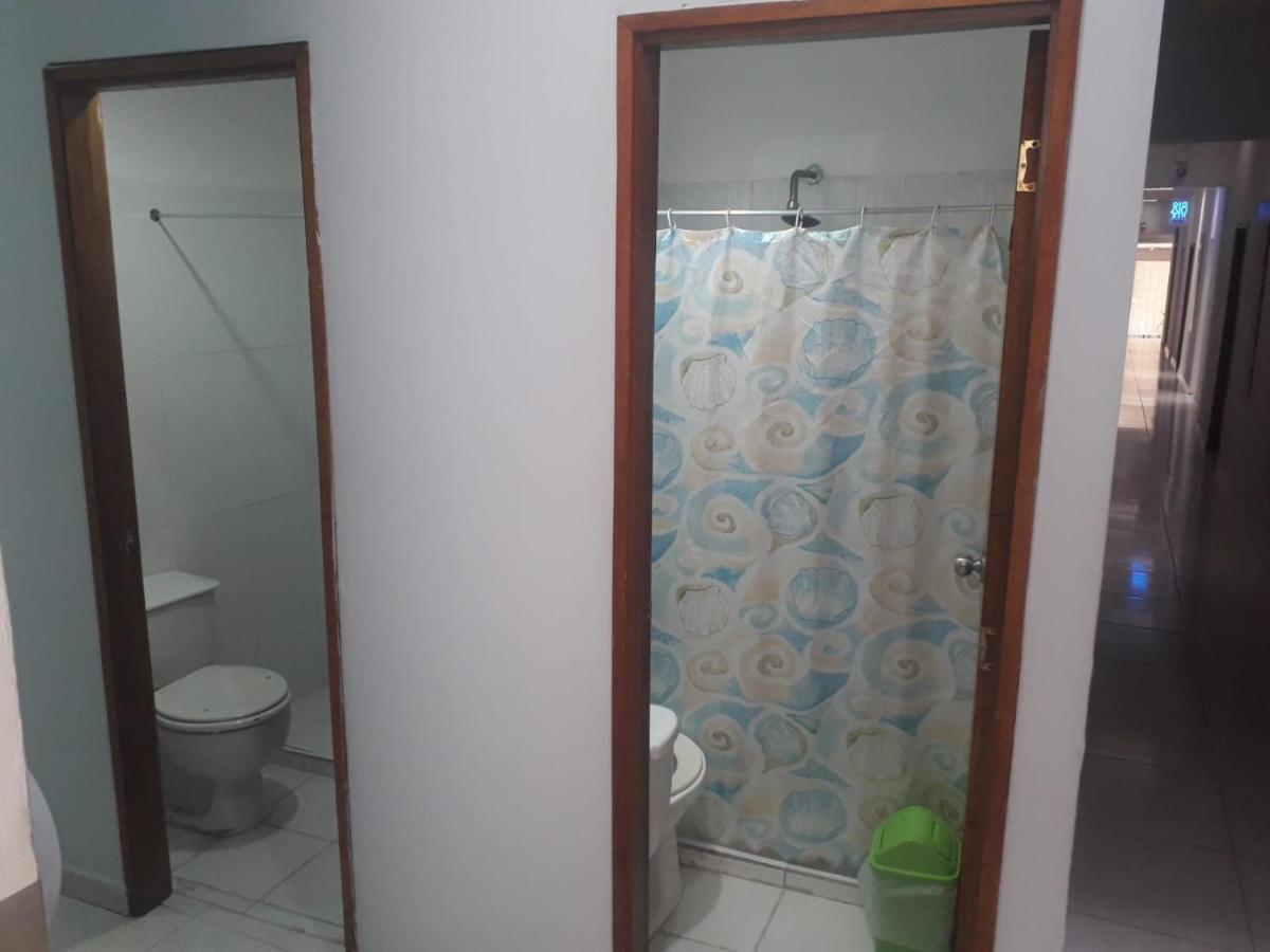 Hostal Komfort Медельїн Екстер'єр фото